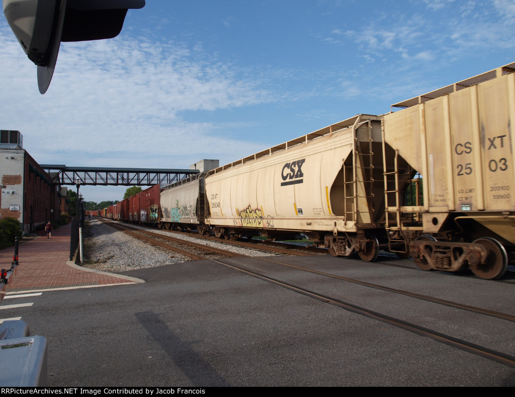 CSXT 255048